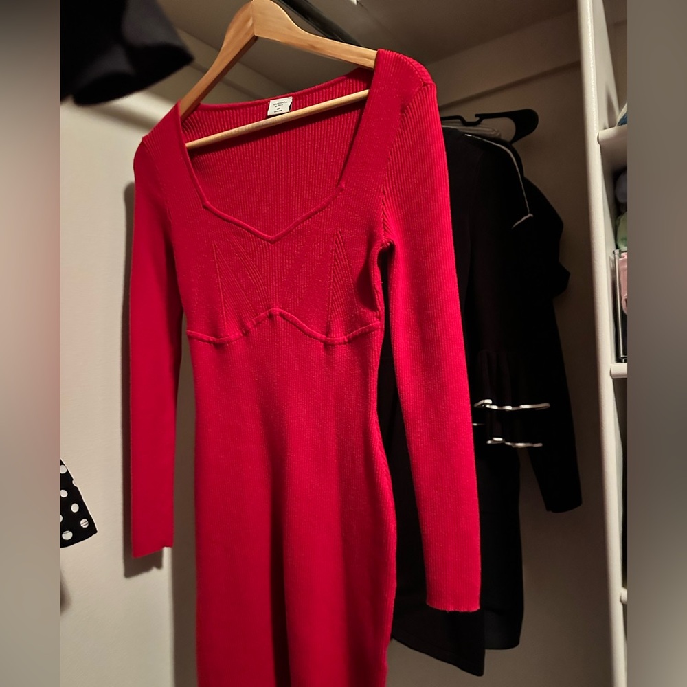 Abercrombie & Fitch Vibrant Red Long Sleeve Dress